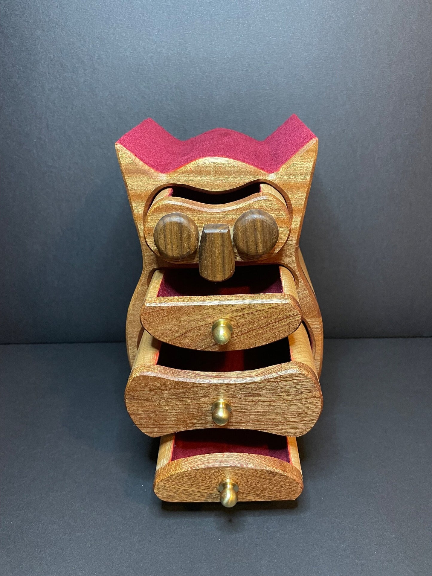 Handcrafted Owle Jewelry/Keepsake/bandsaw Box with 4 Drawers